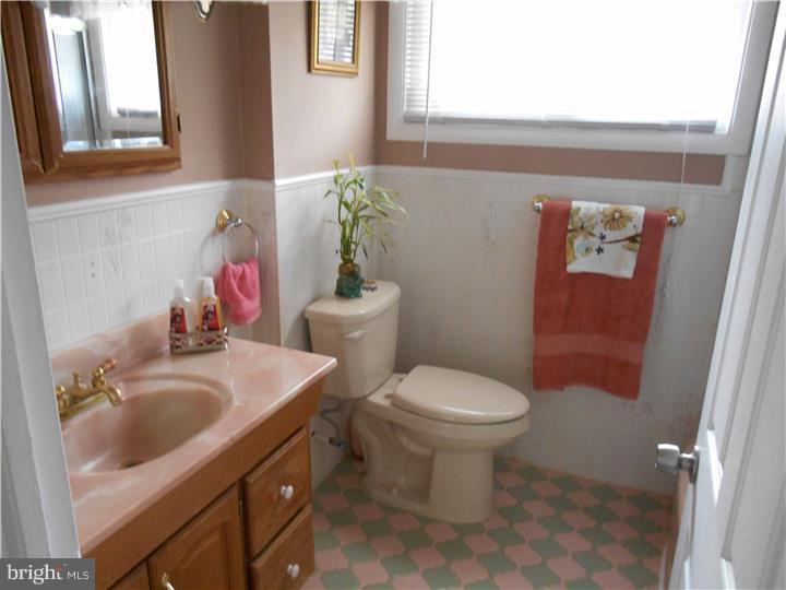 1463 St John Road Roslyn, PA 19001 - Photo 14 of 25 Gallery Image 14