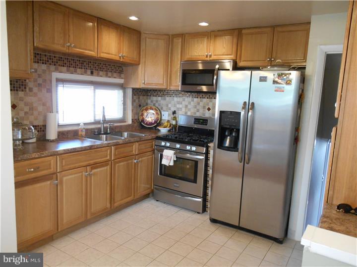 1463 St John Road Roslyn, PA 19001 - Photo 8 of 25 Gallery Image 8
