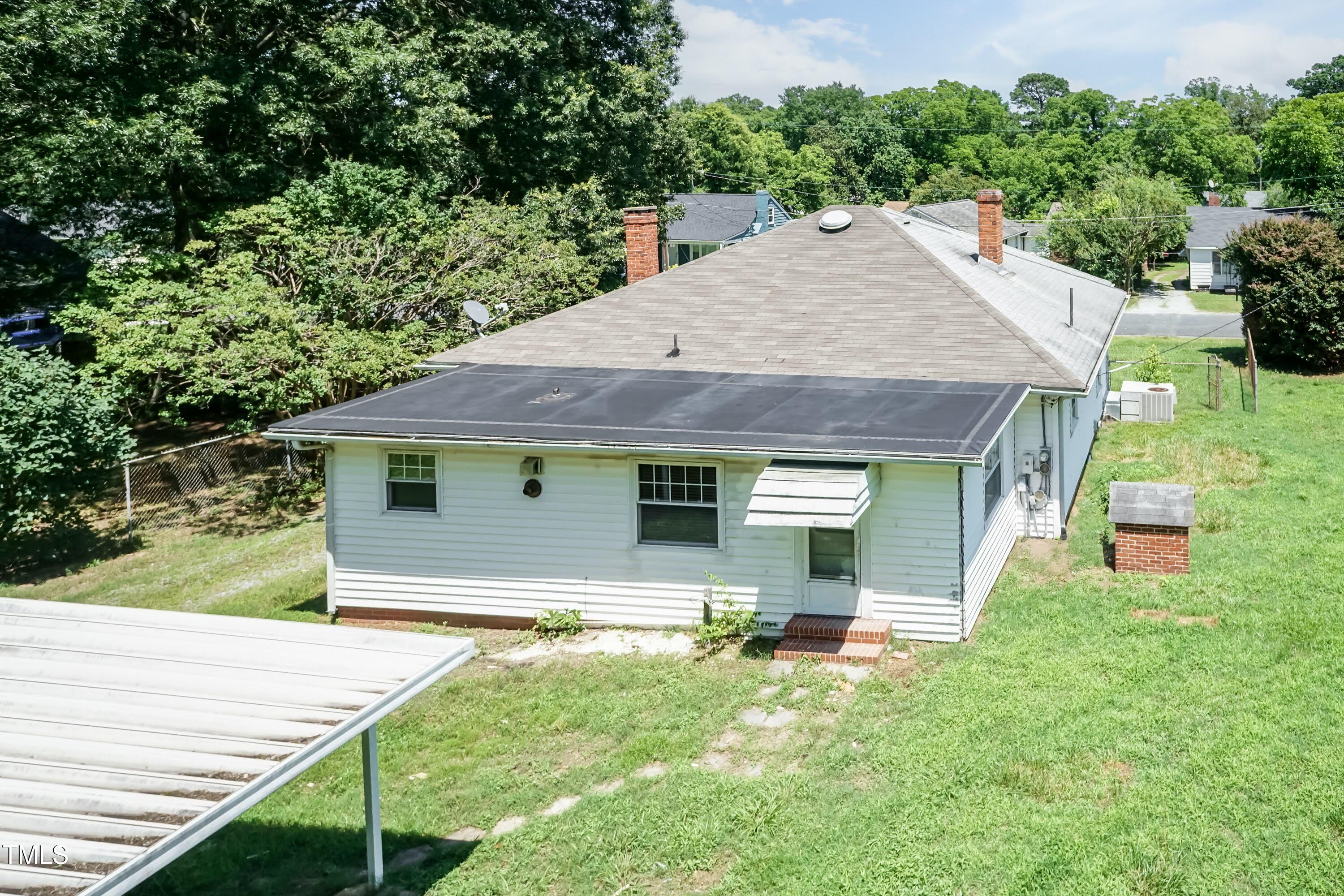 310 Spring Street Durham, NC 27703 - Photo 13 of 43