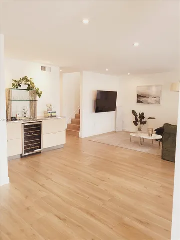 $3,950 | 13228 Southwest 10th Lane, Miami, FL 33184