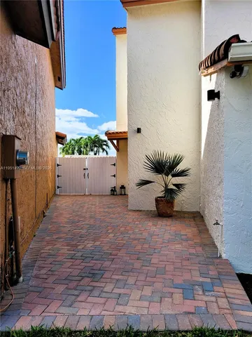 $3,950 | 13228 Southwest 10th Lane, Miami, FL 33184