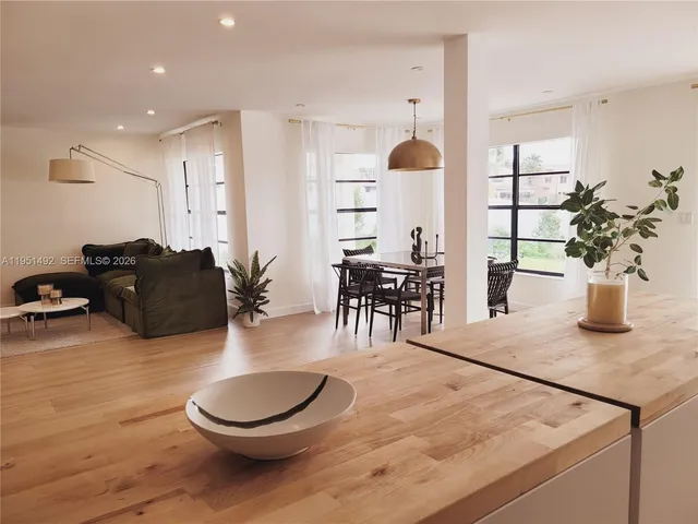 $3,950 | 13228 Southwest 10th Lane, Miami, FL 33184