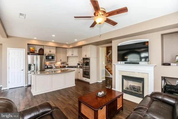 $3,800 | 42469 Redstone Terrace, Brambleton, VA 20148