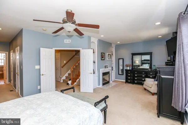 $3,800 | 42469 Redstone Terrace, Brambleton, VA 20148