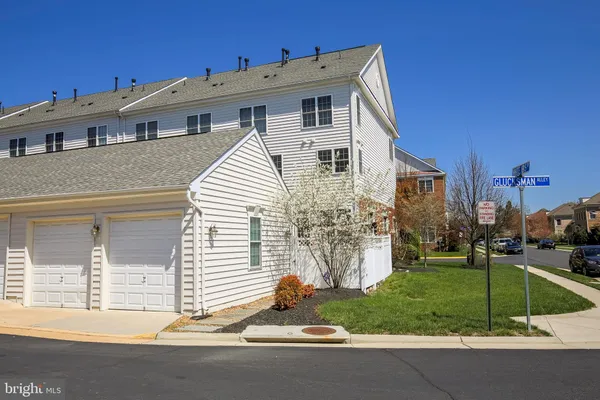 $3,800 | 42469 Redstone Terrace, Brambleton, VA 20148