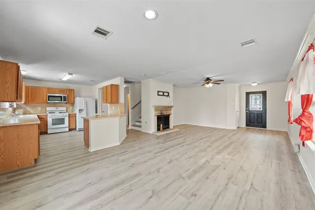 $2,400 | 20719 Fair Castle Drive, Cypress, TX 77433