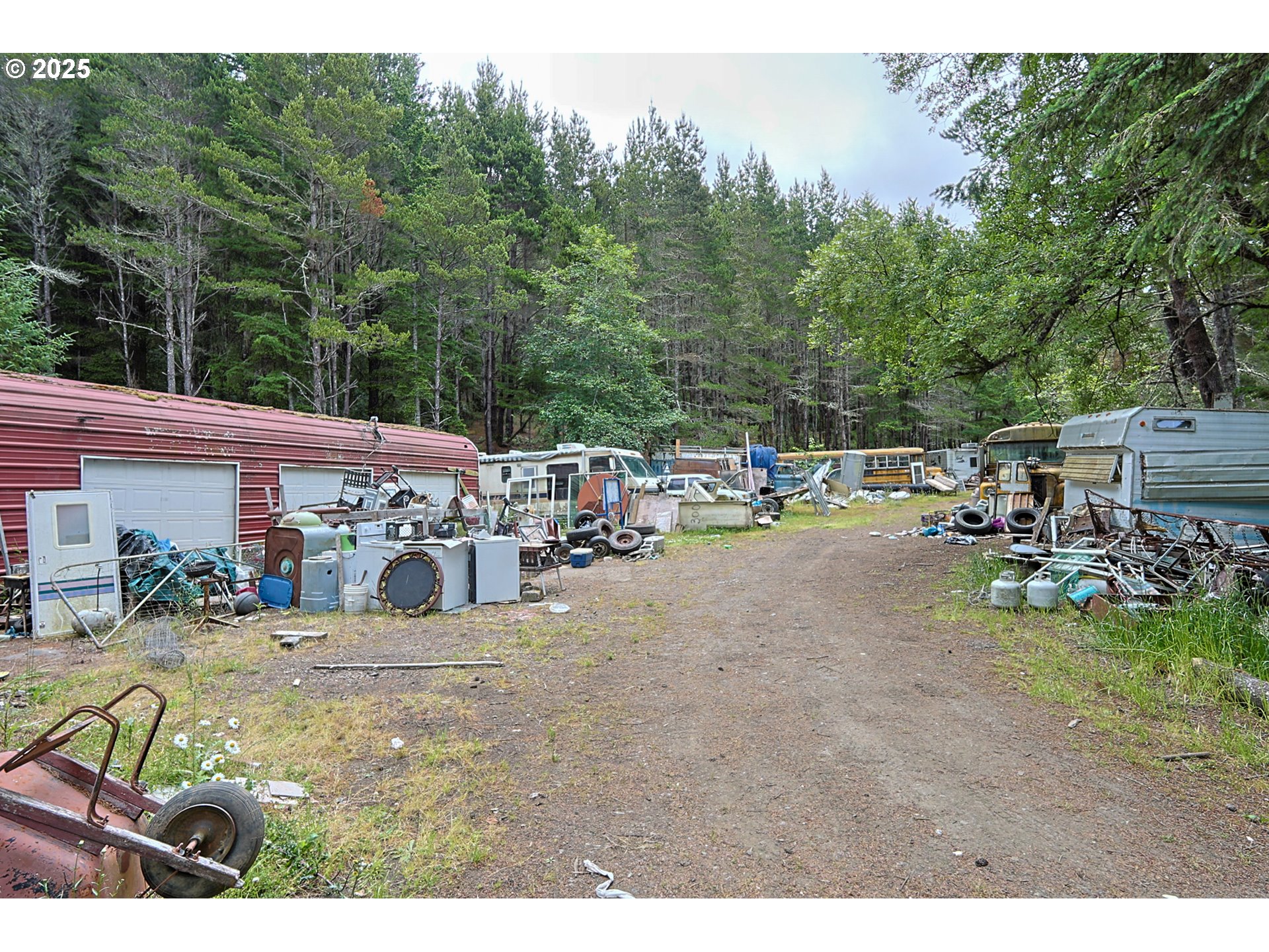 94845 Wind Song Lane North Bend, OR 97459 - Photo 10 of 24