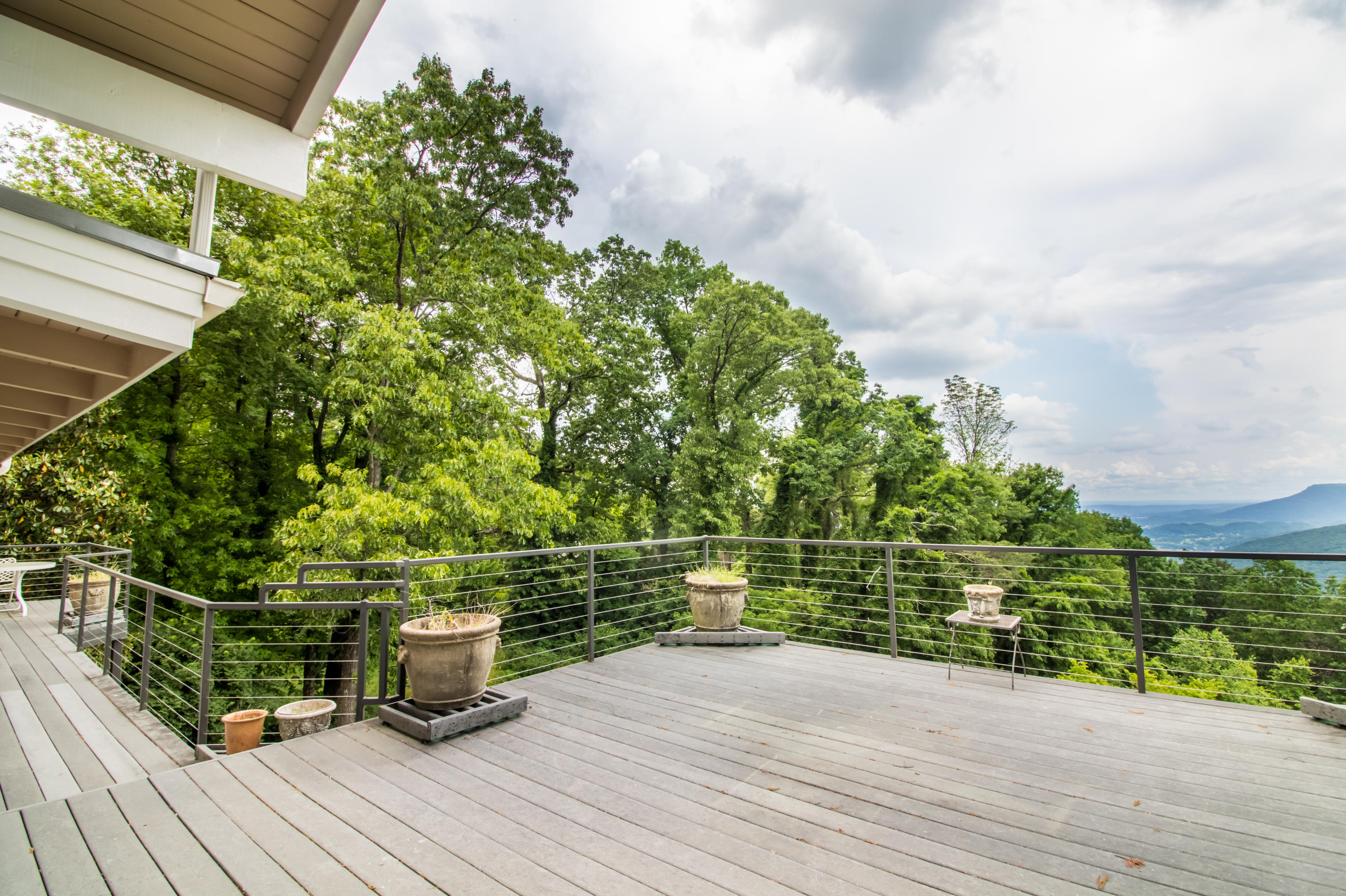 114 Riverpoint Road Signal Mountain, TN 37377 - Photo 2 of 49 114-Riverpoint-Rd-High-Res-6