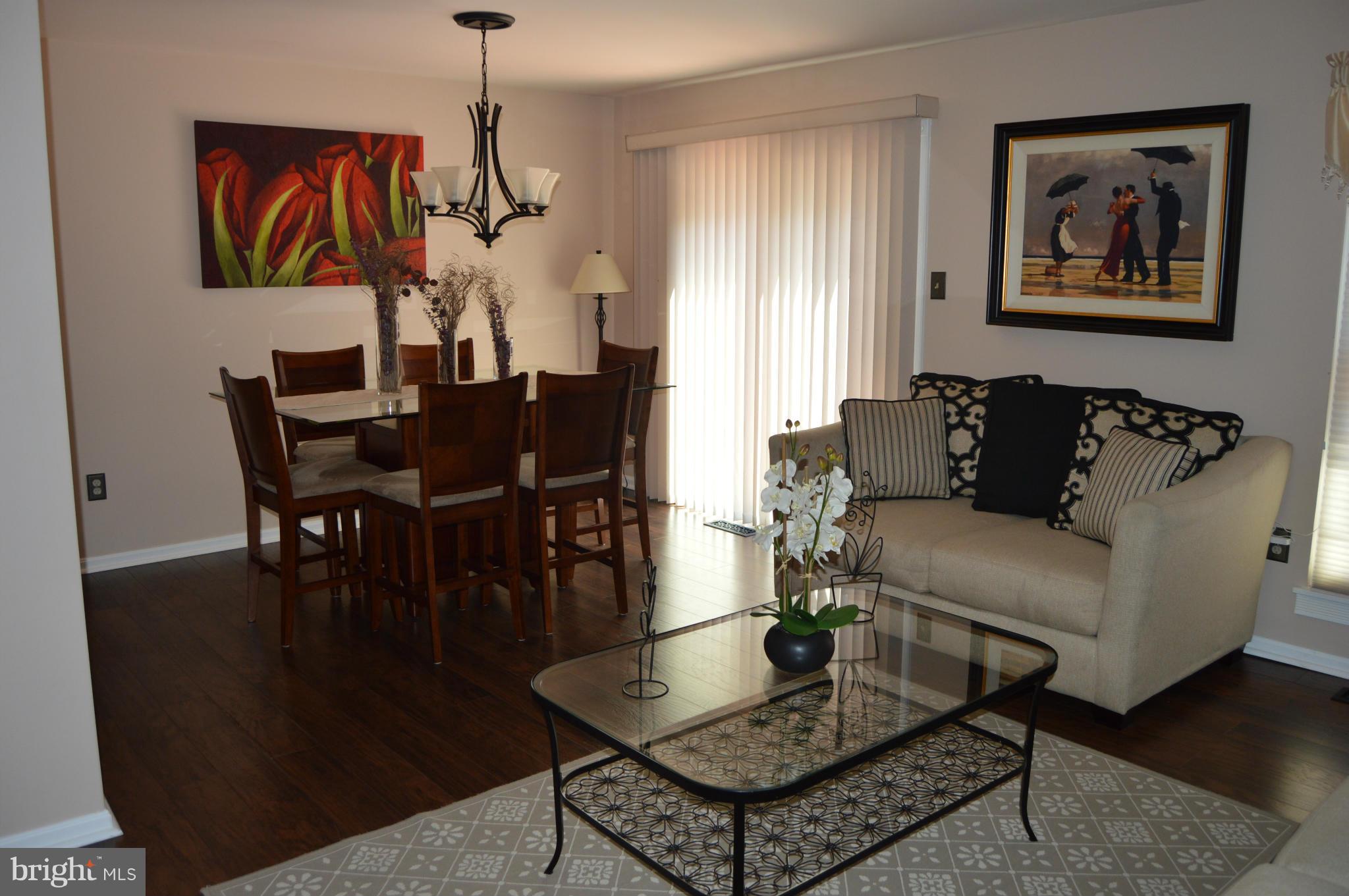 15025 Travert Way Silver Spring, MD 20906 - Photo 4 of 24 Living Room