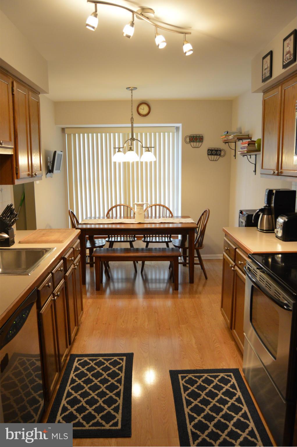 15025 Travert Way Silver Spring, MD 20906 - Photo 5 of 24 Kitchen