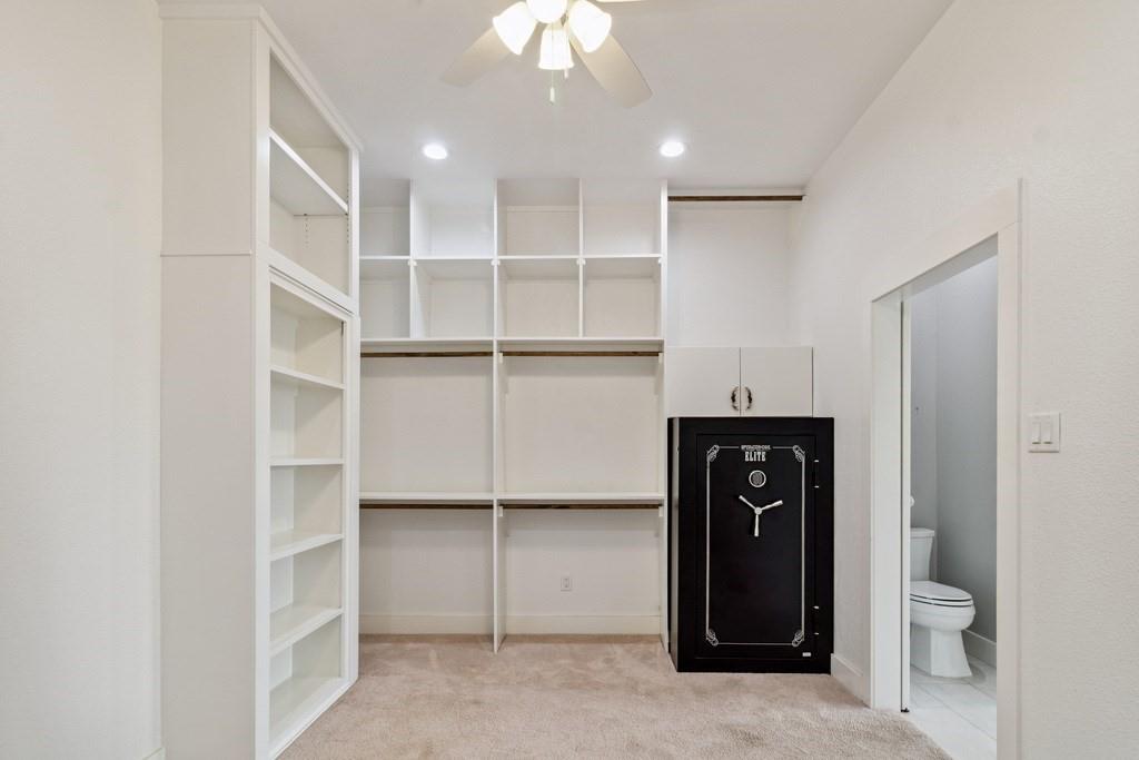 800 County Road 2807 Mabank, TX 75147 - Photo 24 of 39 a view of an empty room with a closet