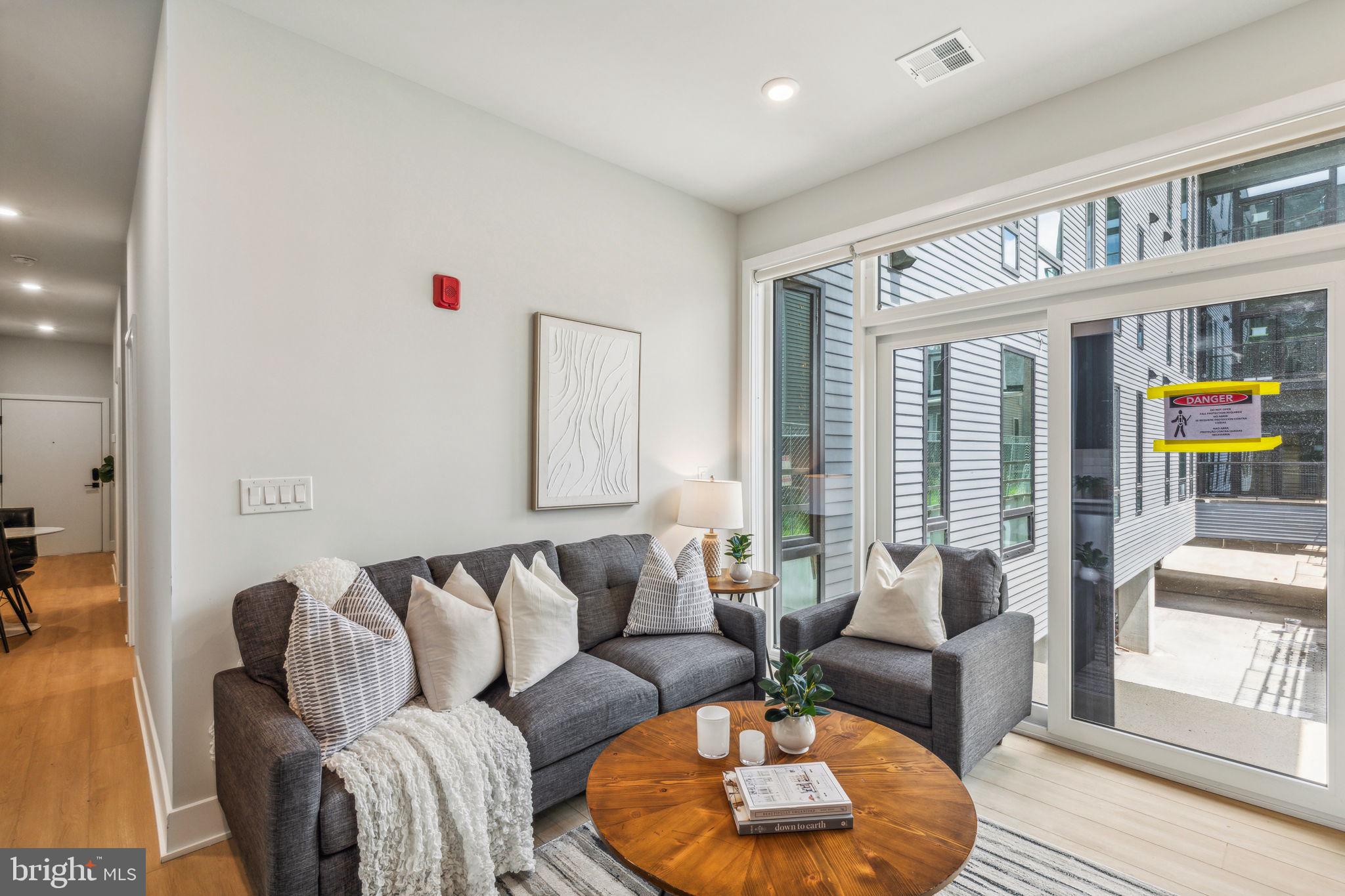 6910 Ridge Avenue, Unit 407 Philadelphia, PA 19128 - Photo 5 of 19
