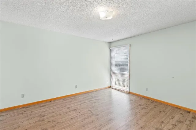 $135,000 | 12310 East 43rd Street South, Unit B10, Independence, MO 64055