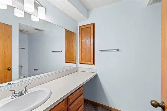 $135,000 | 12310 East 43rd Street South, Unit B10, Independence, MO 64055