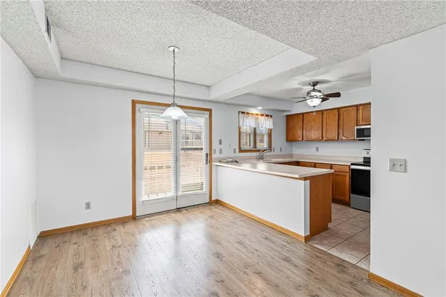 $135,000 | 12310 East 43rd Street South, Unit B10, Independence, MO 64055