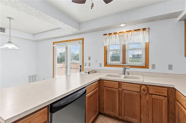 $135,000 | 12310 East 43rd Street South, Unit B10, Independence, MO 64055