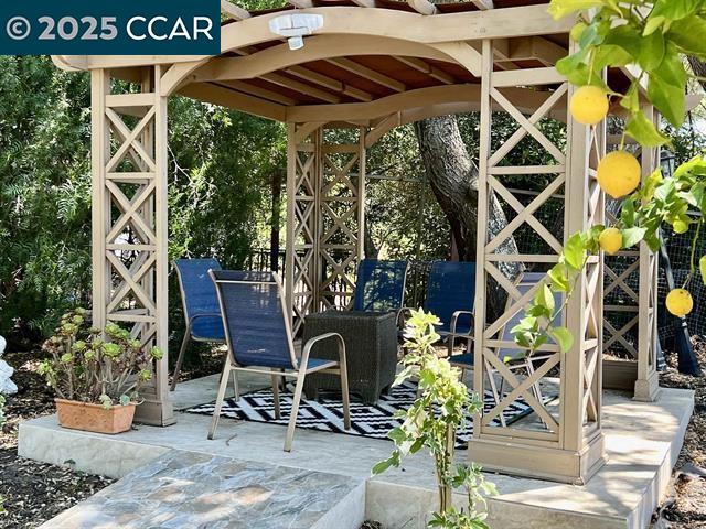 35.5 Kent Court Moraga, CA 94556 - Photo 14 of 17 a front view of a building