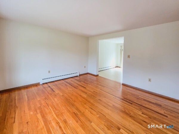105 Northfield Road Wallingford, CT 06492 - Photo 8 of 24