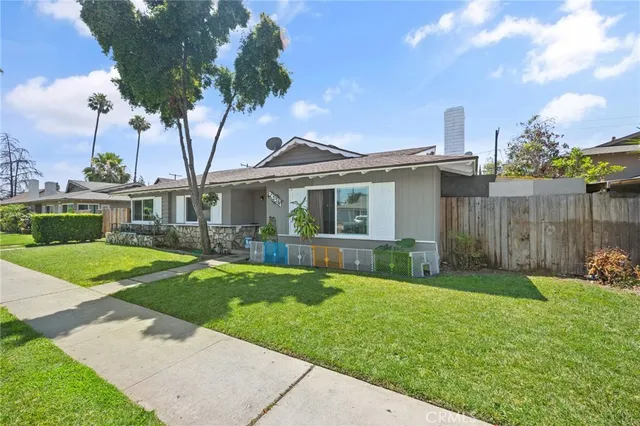 $1,750,000 | 1556 East Benmore Lane, Anaheim, CA 92805