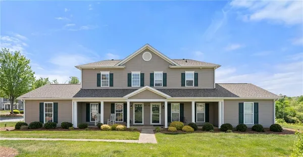 $274,900 | 164 Pinewood Lane, Unit 102, Bermuda Run, NC 27006