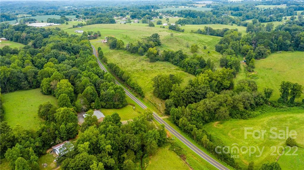 2692 Community Road Claremont, NC 28610 - Photo 10 of 14 Gallery Image 10