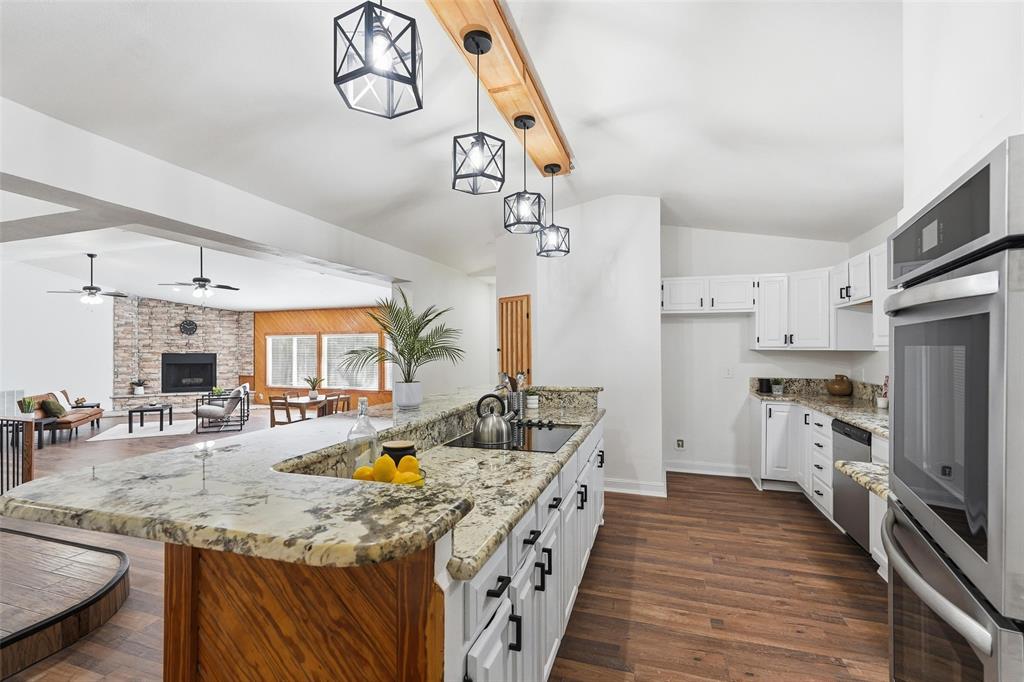 9902 County Road 2434 Terrell, TX 75160 - Photo 5 of 37