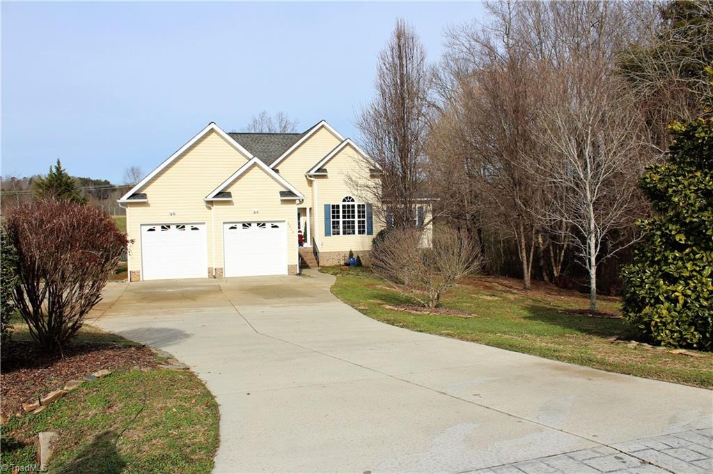 2915 Clear Ridge Drive Trinity, NC 27370 - Photo 3 of 30 Private Cul-De-Sac
