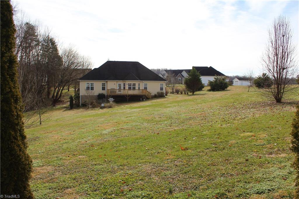 2915 Clear Ridge Drive Trinity, NC 27370 - Photo 9 of 30 Gallery Image 9