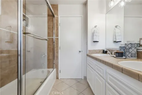 $1,075,000 | 2704 Nelson Avenue, Unit C, Redondo Beach, CA 90278