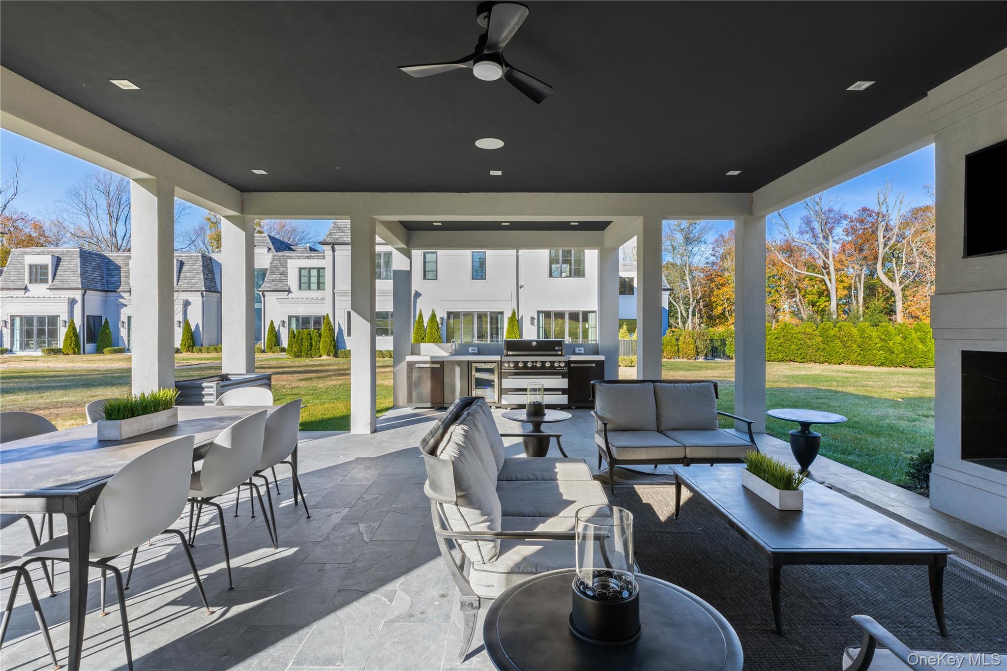 199 Lattingtown Road Locust Valley, NY 11560 - Photo 41 of 41