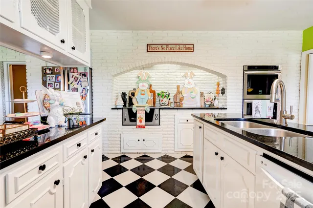 $735,000 | 316 Country Club Acres, Shelby, NC 28150