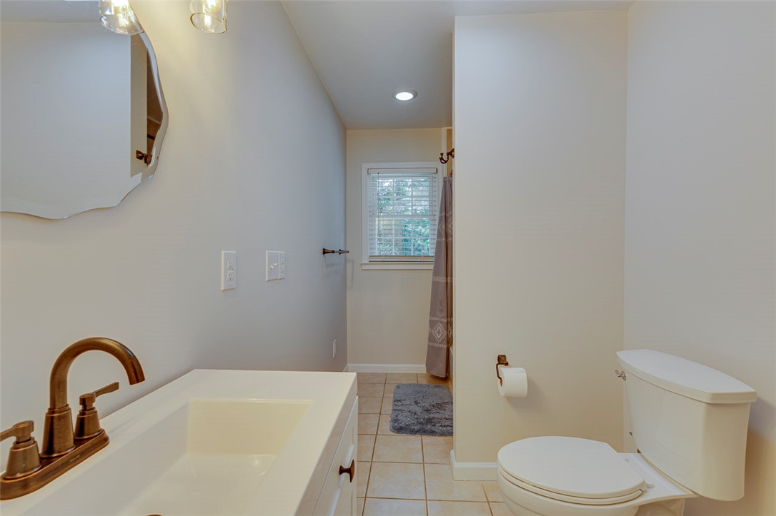 4030 Creekside Drive Seneca, SC 29672 - Photo 22 of 35