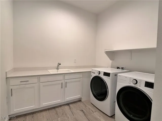 $1,190,000 | 11593 Peregrine Pt Court, Las Vegas, NV 89138