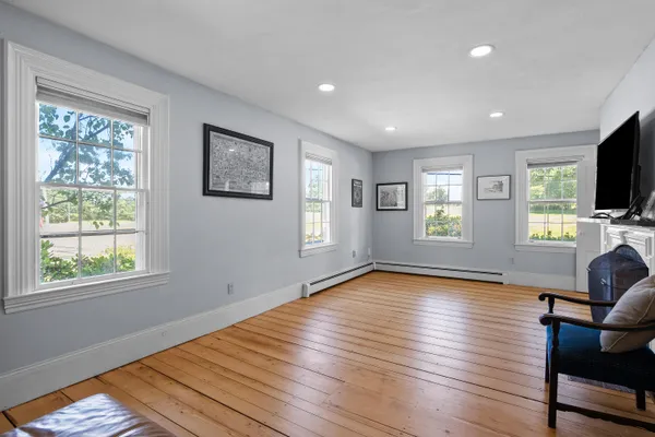 $875,000 | 253 Quaker Meeting House Road, Durham, ME 04222