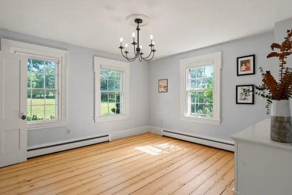 $875,000 | 253 Quaker Meeting House Road, Durham, ME 04222