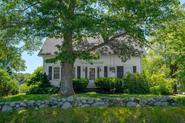 $875,000 | 253 Quaker Meeting House Road, Durham, ME 04222