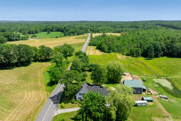 $875,000 | 253 Quaker Meeting House Road, Durham, ME 04222
