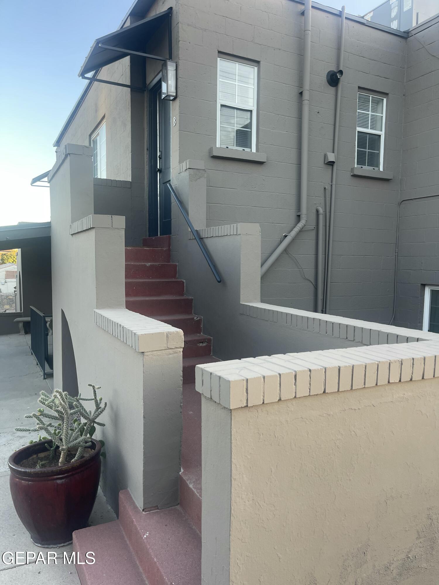 1415 North Ochoa Street, Unit B El Paso, TX 79902 - Photo 2 of 17 IMG_1857 2