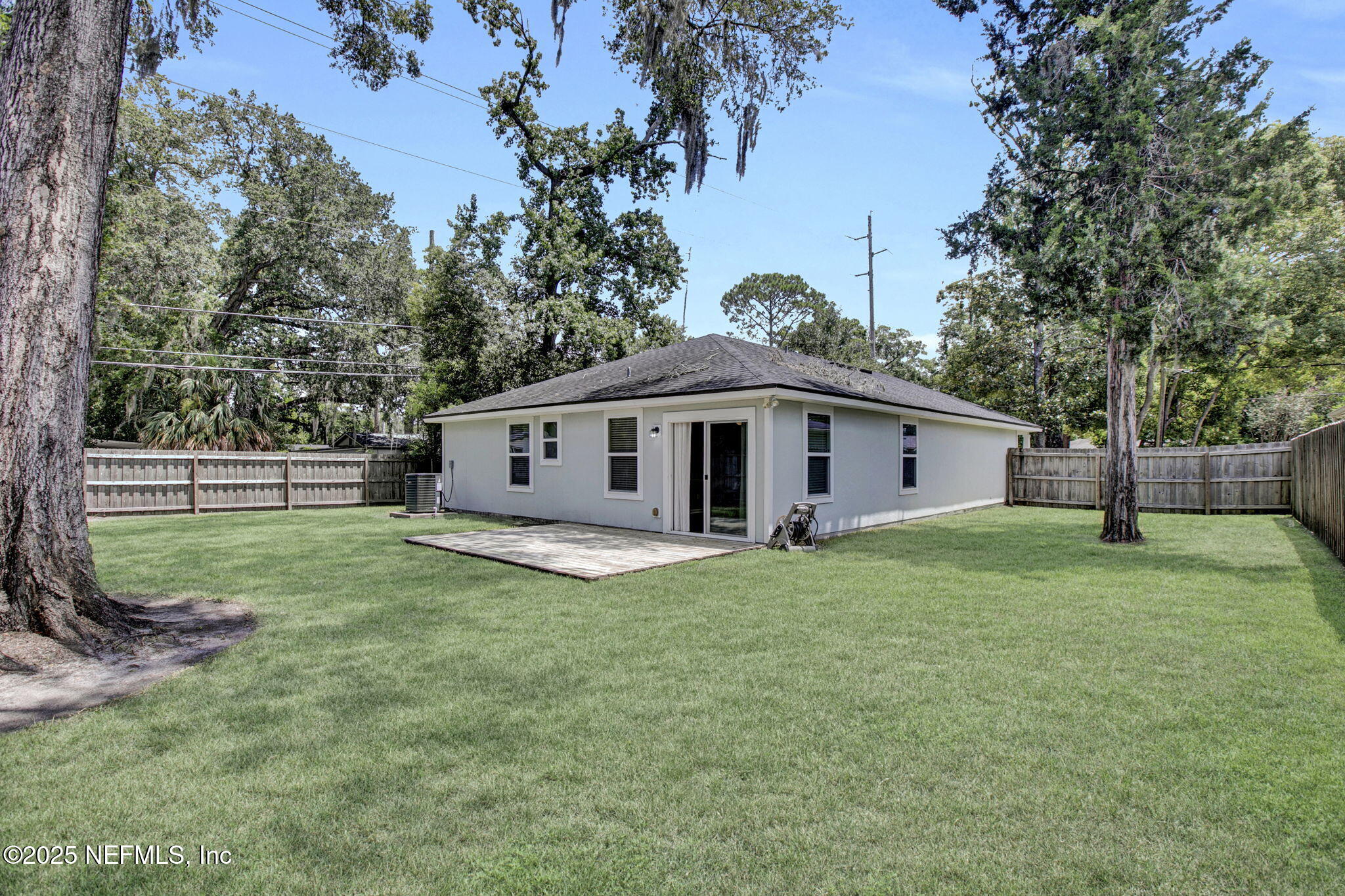 1206 Murray Drive Jacksonville, FL 32205 - Photo 6 of 23 a view of a house with a yard