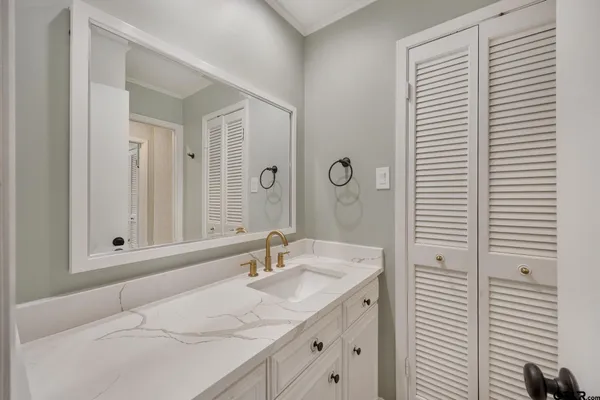 $574,900 | 1100 East Amherst Drive, Tyler, TX 75701
