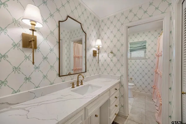 $574,900 | 1100 East Amherst Drive, Tyler, TX 75701