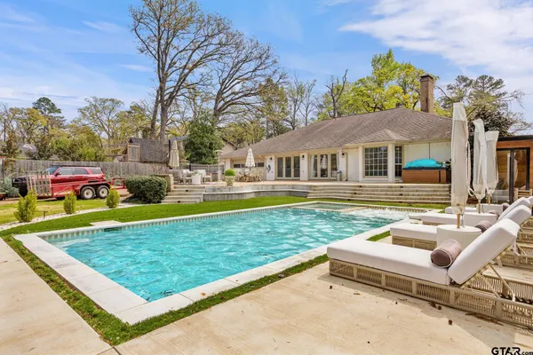 $574,900 | 1100 East Amherst Drive, Tyler, TX 75701