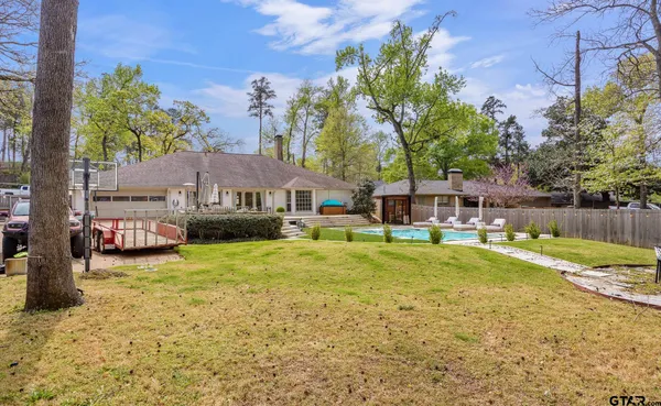 $574,900 | 1100 East Amherst Drive, Tyler, TX 75701