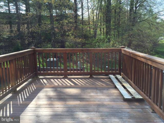 13573 Ruddy Duck Road Clifton, VA 20124 - Photo 6 of 10 Exterior (Rear)