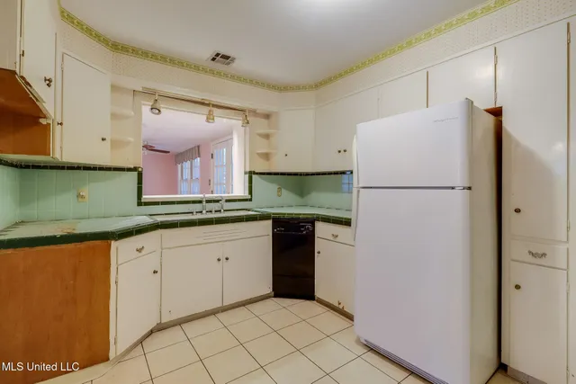 $239,900 | 435 Forrest Avenue, Biloxi, MS 39530