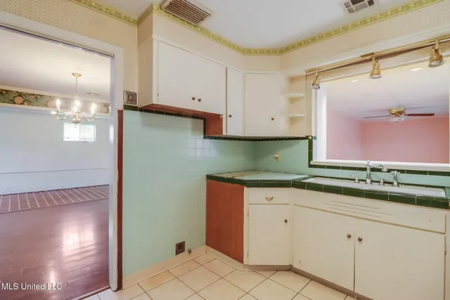 $239,900 | 435 Forrest Avenue, Biloxi, MS 39530