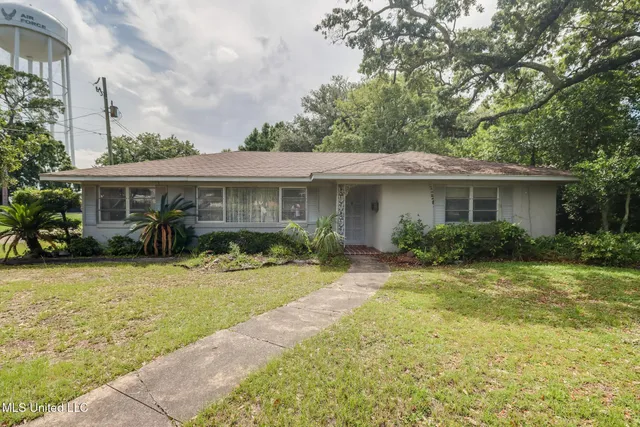 $239,900 | 435 Forrest Avenue, Biloxi, MS 39530
