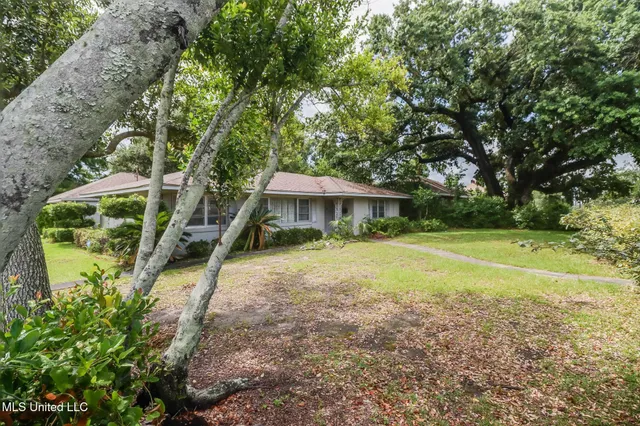 $239,900 | 435 Forrest Avenue, Biloxi, MS 39530