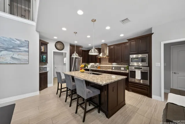 $750,000 | 25843 Green Terrace, San Antonio, TX 78255