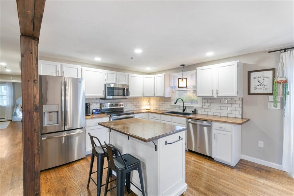 9 Windmill Road Haverhill, MA 01830 - Photo 10 of 39 Gallery Image 10